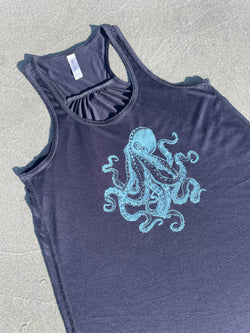 Octopus Tank in Navy