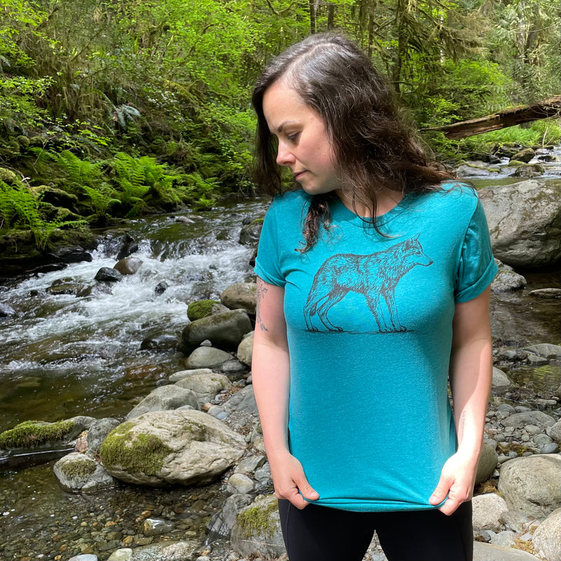 Wolf Unisex T-Shirt in Teal